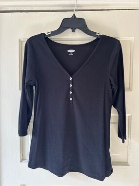 Old Navy Black V-Neck Henley Long Sleeve Top